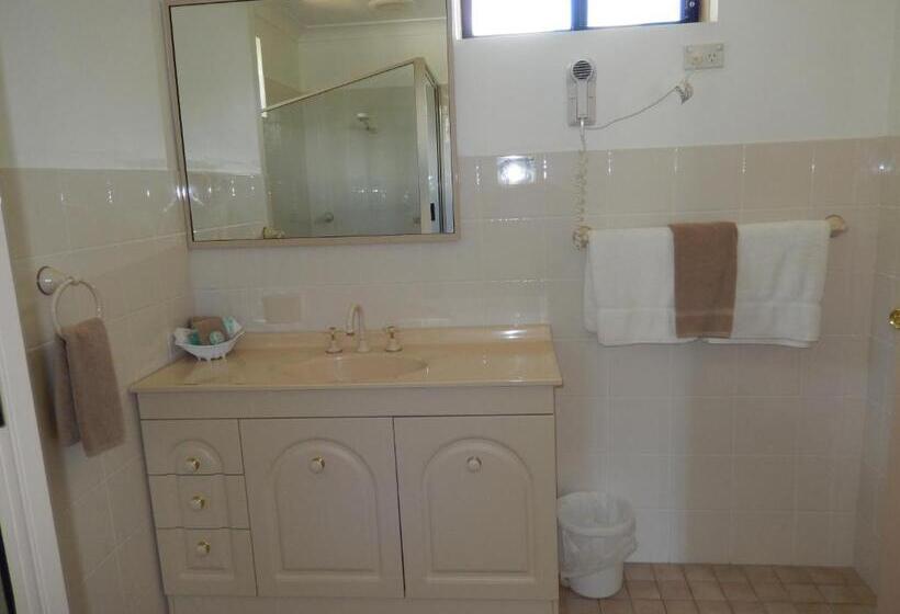 Номер Deluxe, The Pioneer Way Motel