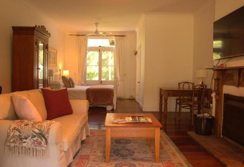 اتاق سوپریور, The Carriages Boutique Hotel and Vineyard