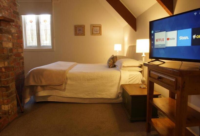سوئیت با بالکن, The Carriages Boutique Hotel and Vineyard
