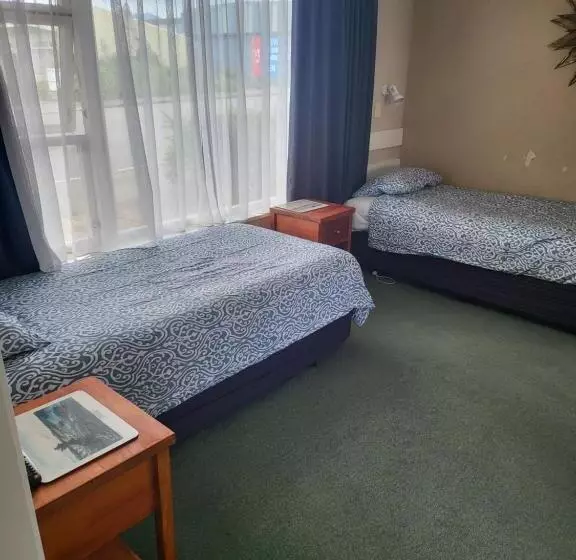 ファミリールーム, Totara Lodge Motel