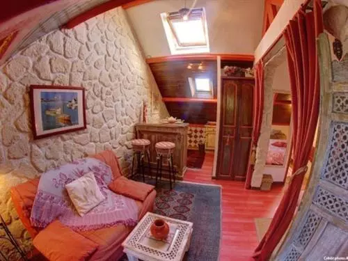 スタンダードスタジオ, Chambres D Hotes Manoir Des Quatre Saisons