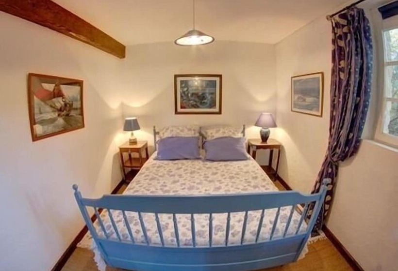 شقة غرفة واحدة, Chambres D Hotes Manoir Des Quatre Saisons