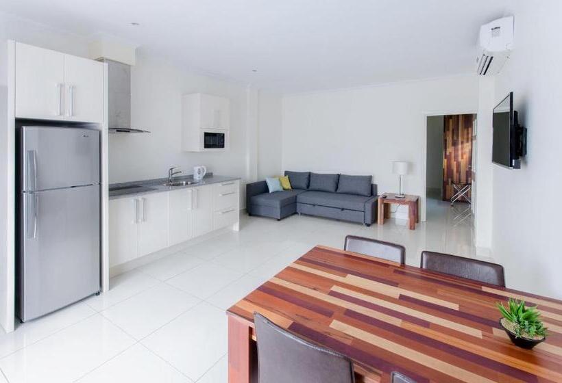 سوئیت با تخت بزرگ, Babylon