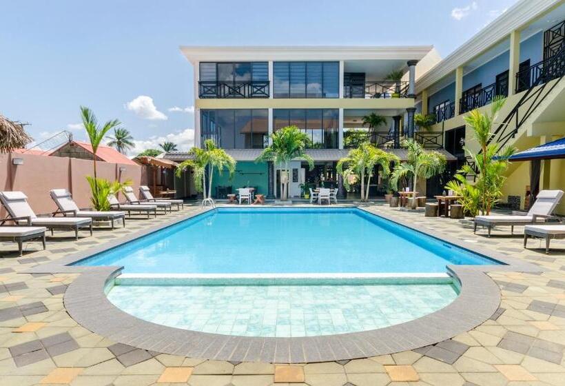 1 Bedroom Penthouse Apartment, Babylon