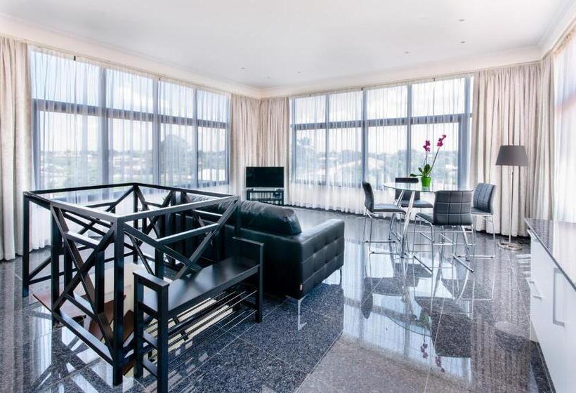 1 Bedroom Penthouse Apartment, Babylon