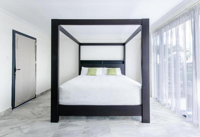 سوئیت پرزیدنت, Babylon