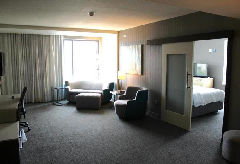 스위트, Courtyard By Marriott Muncie At Horizon Convention Center