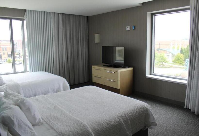 스위트, Courtyard By Marriott Muncie At Horizon Convention Center