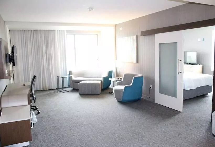 スイート, Courtyard By Marriott Muncie At Horizon Convention Center