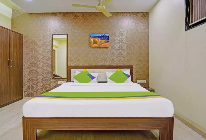 スタンダードルーム, Treebo De Grandeur Anand Nagar