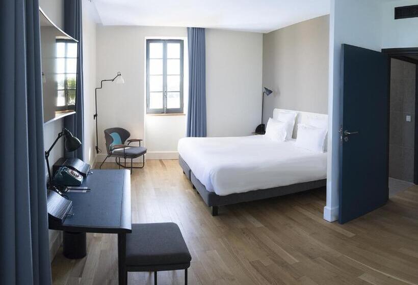 سوییت خانوادگی, Fourviere