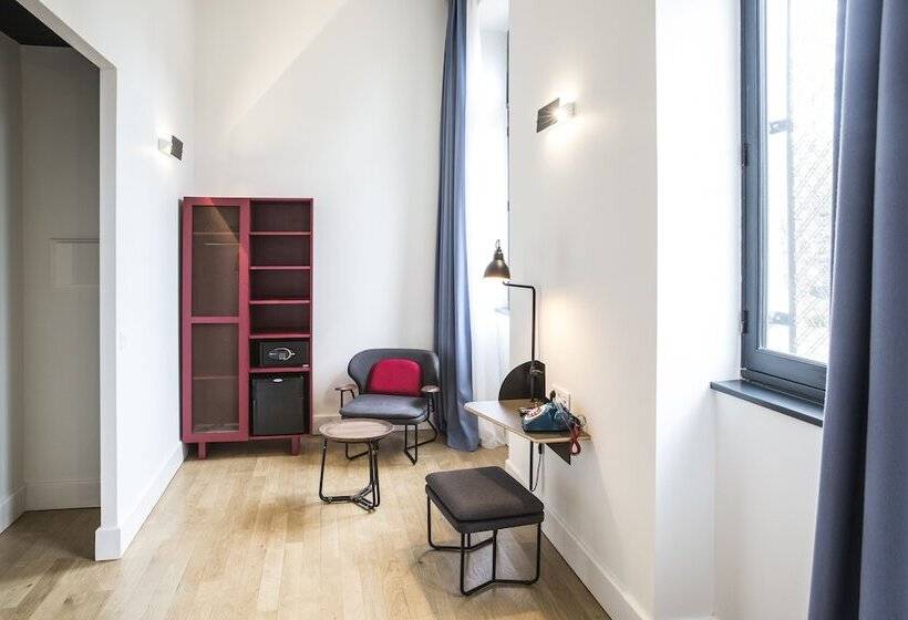 سوییت جونیور, Fourviere