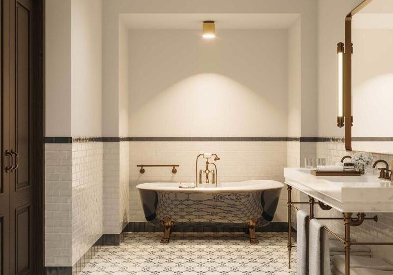 Quarto Estandar, Gracery Naha