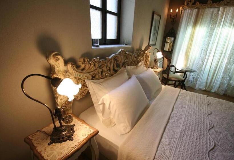 جناح, Ha La Bodrum