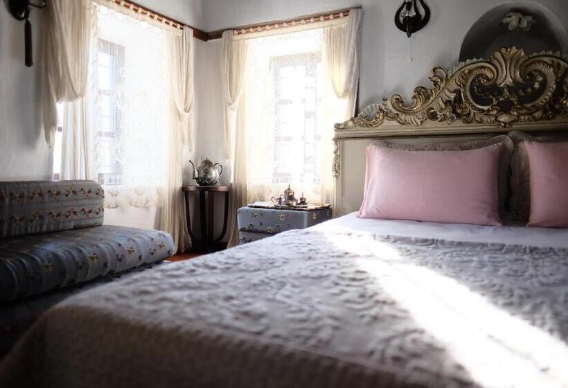 جناح سوبيريور, Ha La Bodrum