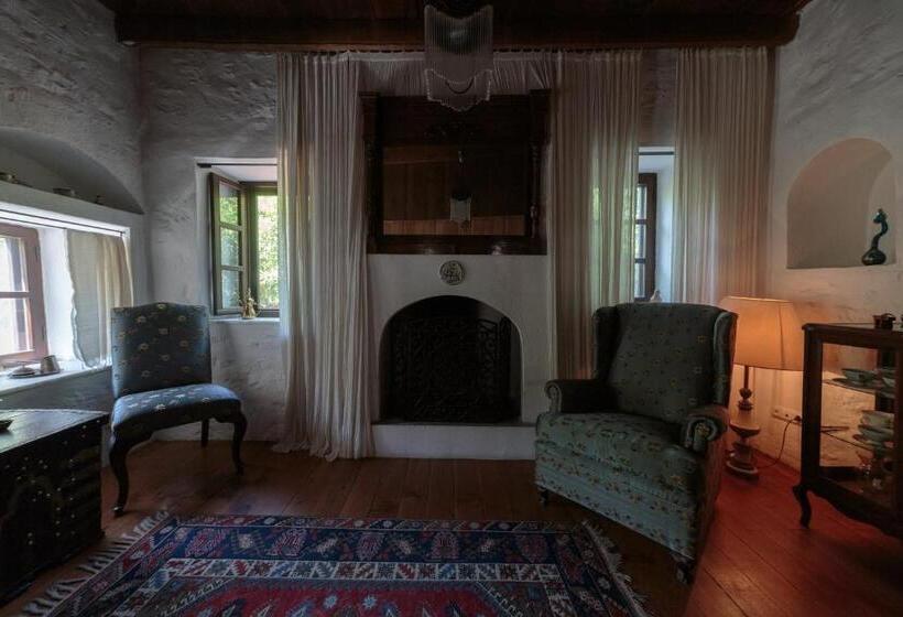 جناح سوبيريور, Ha La Bodrum