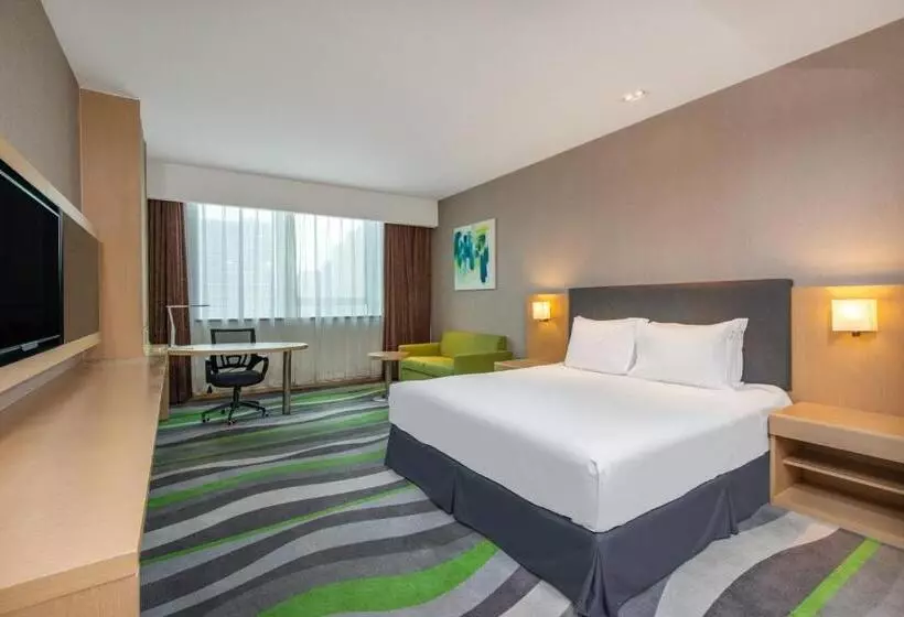 キングサイズベッドのスタンダードルーム, Holiday Inn Express Jinan High Tech Zone, An Ihg