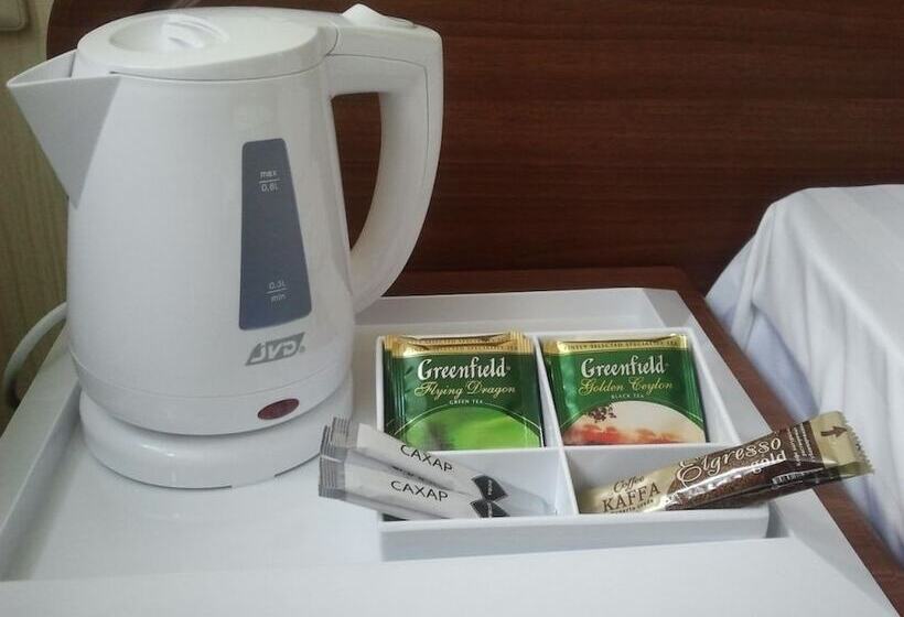 コンフォートルーム, Pakhra