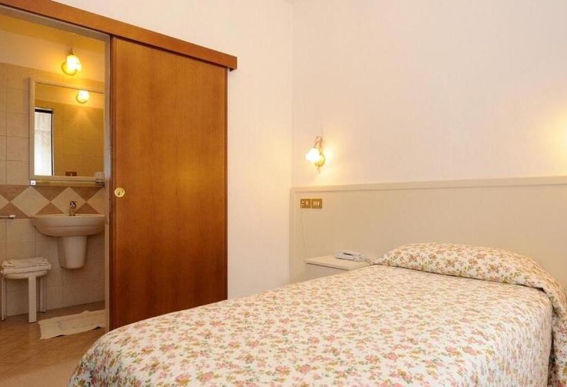 اتاق استاندارد یک نفره, San Sebastiano