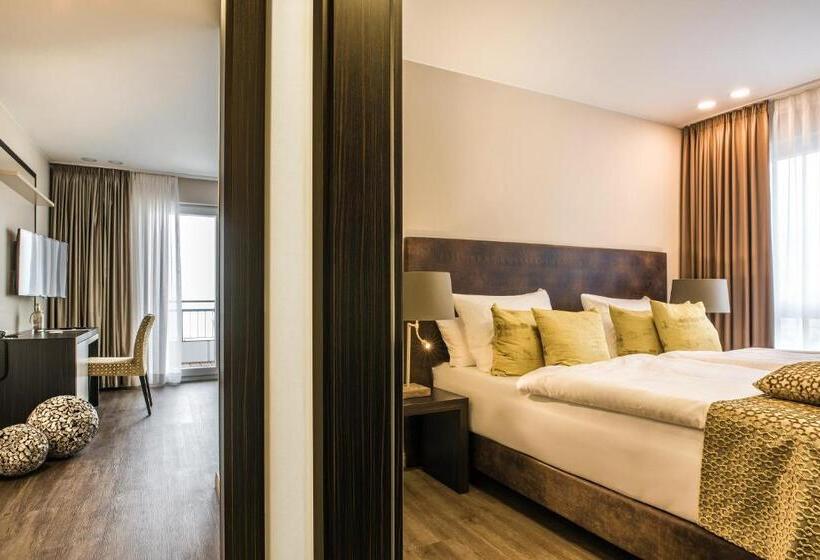 스위트, Strandhotel Luv