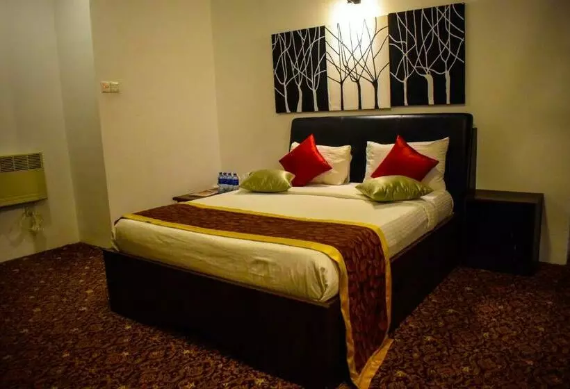 Deluxe Family Room, La Cottage Boutique Hotel & Restaurant