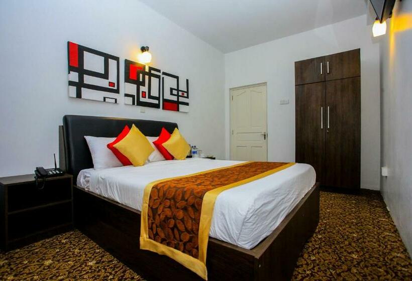 Deluxe Room, La Cottage Boutique Hotel & Restaurant