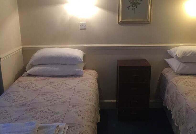 Номер Стандарт Индивидуальный, Colnbrook Lodge Guest House