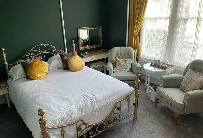 اتاق سوپریور, Kirkwood Guest House