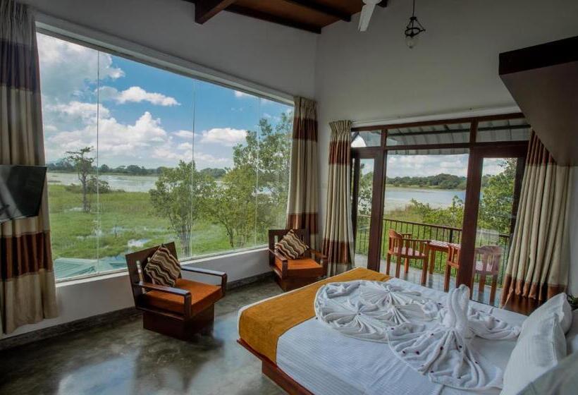 キングサイズベッドのスタンダードルーム, Sigiriya Wewa Addara Hotel Hotel By The Lake
