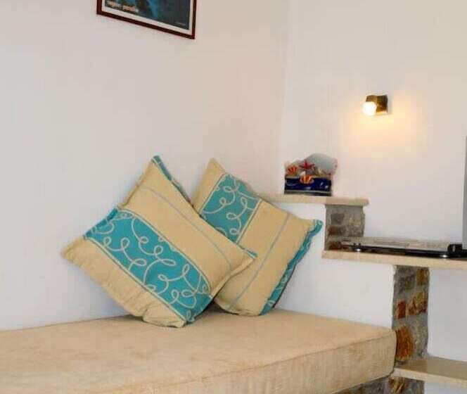 דירת חדר משפחתית, Skiathos Island Suites