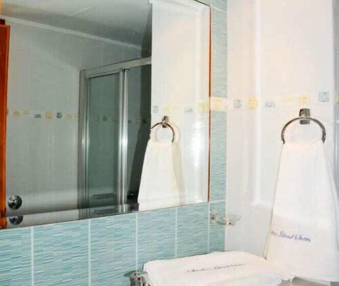 דירת חדר משפחתית, Skiathos Island Suites