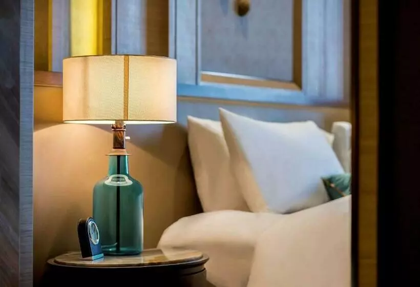 キングサイズベッドのデラックスルーム, Sofitel Sanya Leeman Resort
