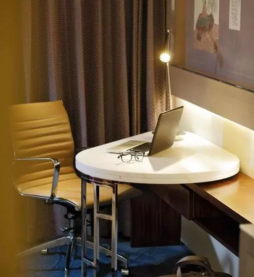 キングサイズベッドのスタンダードルーム, Tangla Hotel Brussels