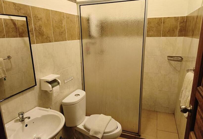 Quarto Estandar com Sacada, Sepilok B&b