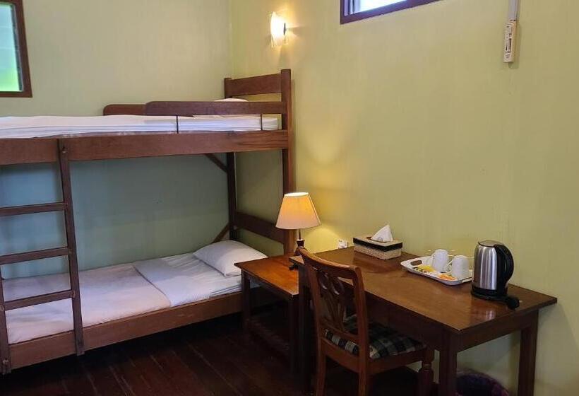 패밀리 룸, Sepilok B&b