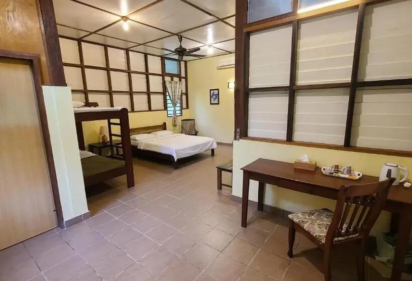 スーペリアールーム, Sepilok B&b