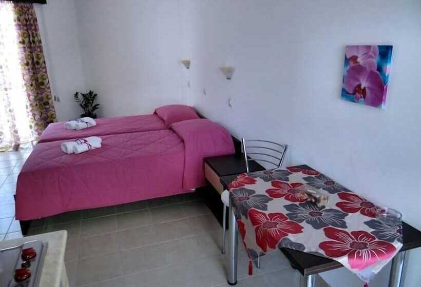 标准工作室, Anelia Boutique Studios & Apartments