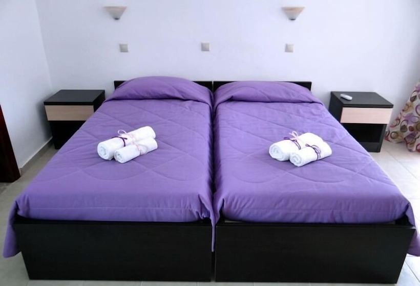 استودیوی استاندارد, Anelia Boutique Studios & Apartments