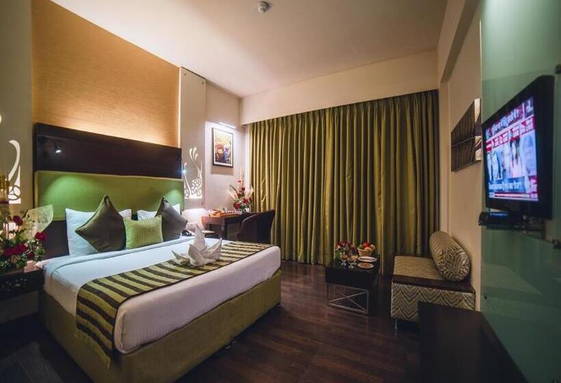 Номер Executive, Barsana Hotel & Resort Siliguri