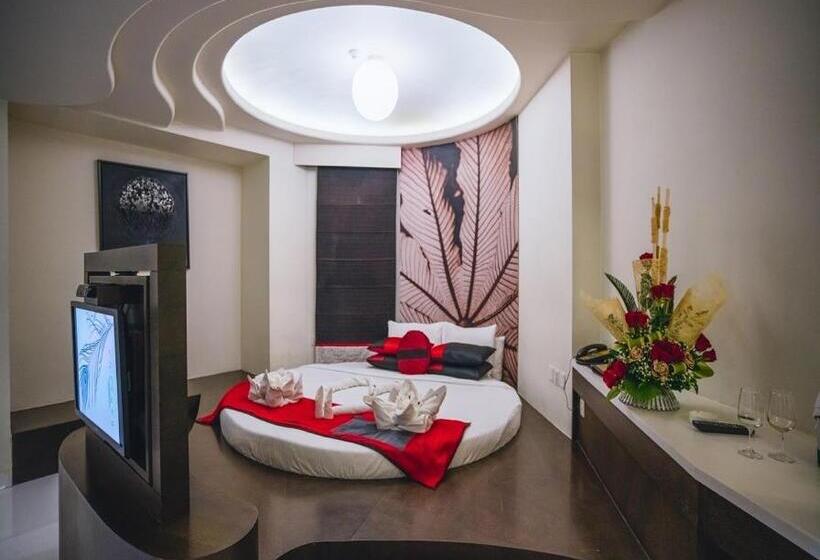 سوییت جونیور, Barsana Hotel & Resort Siliguri