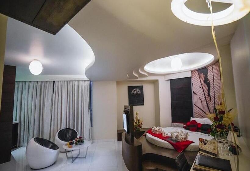 سوییت جونیور, Barsana Hotel & Resort Siliguri