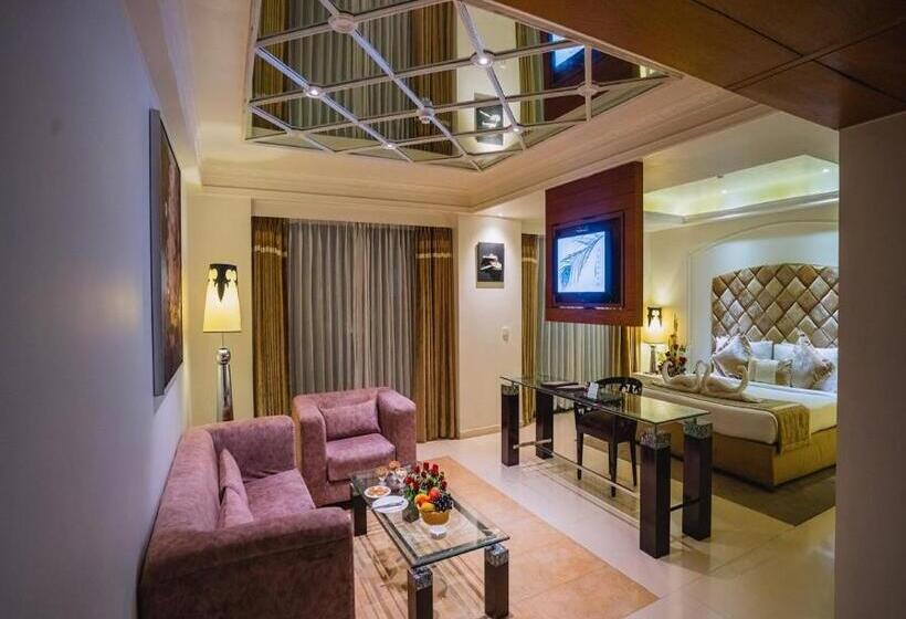 Люкс, Barsana Hotel & Resort Siliguri