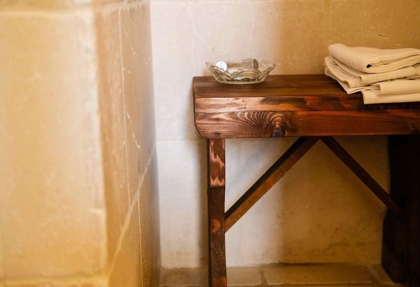 Семейный Номер, Palazzo Didonna