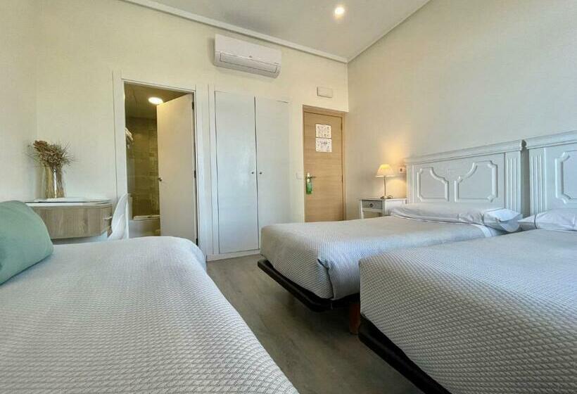 اتاق استاندارد سه نفره, Balcón Al Mar