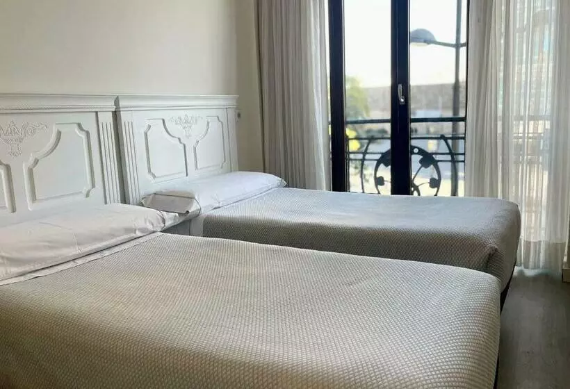 اتاق استاندارد سه نفره, Balcón Al Mar
