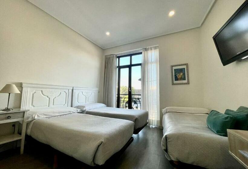 اتاق استاندارد سه نفره, Balcón Al Mar