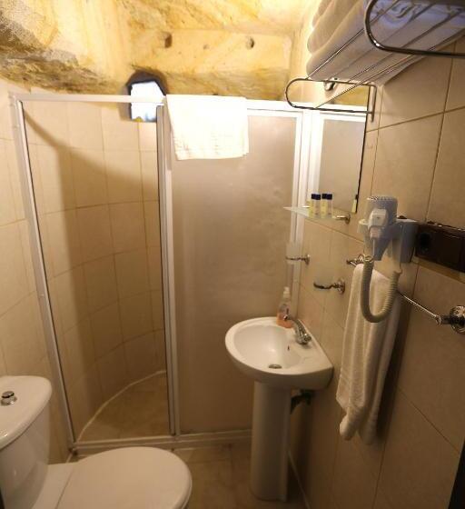 标准间, Antik Cave House