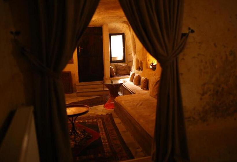 家庭套房, Antik Cave House