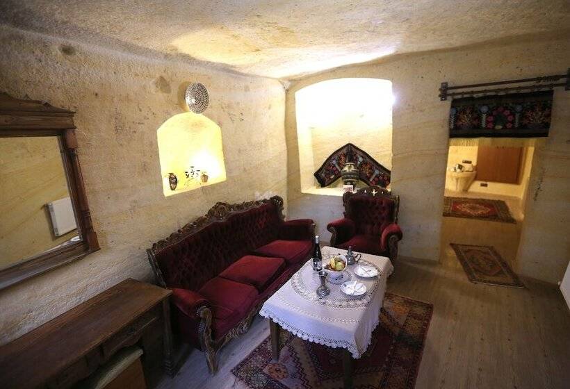 家庭套房, Antik Cave House