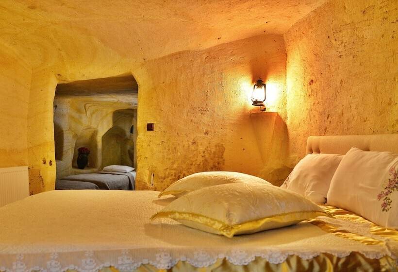 家庭套房, Antik Cave House